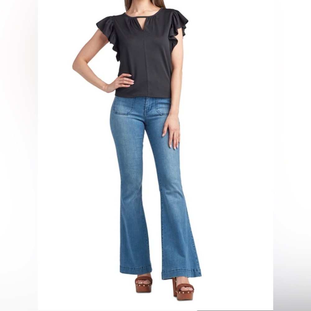 BCX Flutter Sleeve Crepe Knit Top